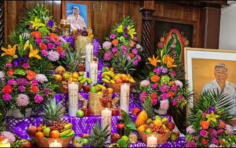 Visitar los mercados tradicionales antes y durante el Día de Muertos en busca de los elementos para el altar impulsa la economía local. SUN / ARCHIVO