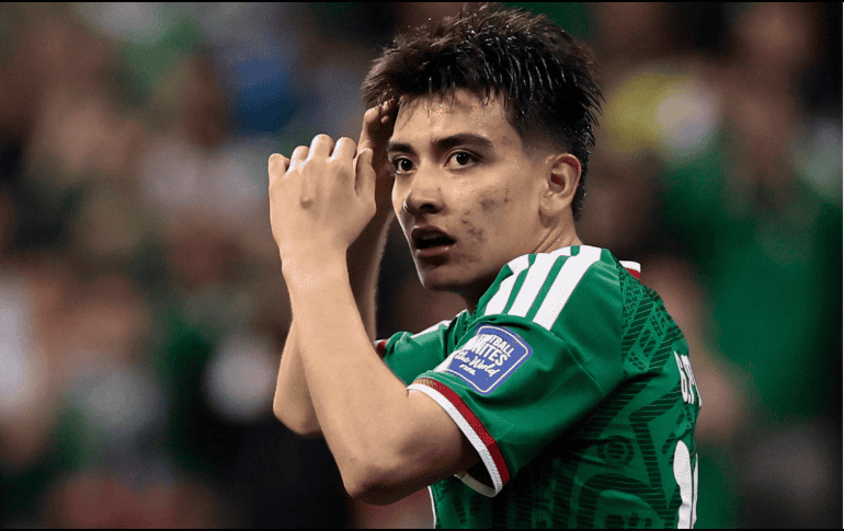 Los 25 millones de euros en los que está valorado el mexicano superan el valor actual de tres equipos del futbol nacional. EFE/J. Méndez