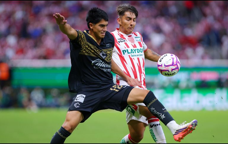Chivas ha perdido contundencia en la temporada entre bajas por lesión y distintos factores futbolísticos. IMAGO7