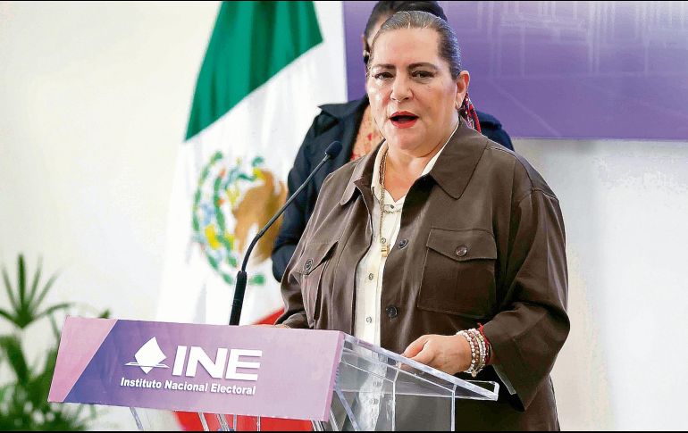 La ex presidenta del Instituto asegura que se va tras cumplir su deber y orgullosa de dedicar tres décadas al servicio de la democracia mexicana. EL UNIVERSAL