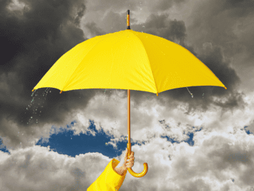 Los pronósticos oficiales advierten sobre lluvias puntuales muy fuertes, con acumulados estimados entre los 50 y 75 milímetros. ESPECIAL / CANVA