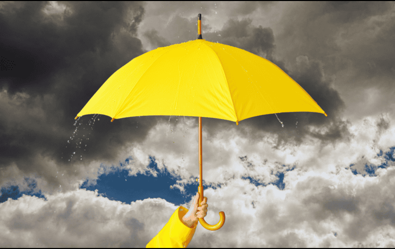 Los pronósticos oficiales advierten sobre lluvias puntuales muy fuertes, con acumulados estimados entre los 50 y 75 milímetros. ESPECIAL / CANVA