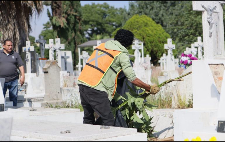 El trabajo comunitario ha sido una apuesta del Gobierno de Guadalajara para mejorar la convivencia y saldar la falta en beneficio de la ciudad. ESPECIAL