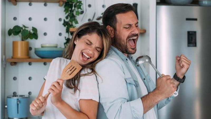 En la cocina, en el auto, en la ducha, ¡canta! GETTY IMAGES