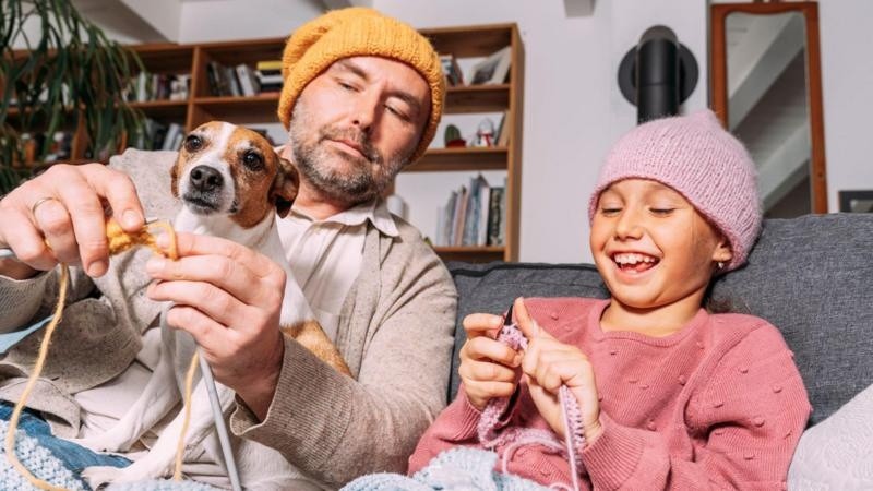 Aprender algo nuevo nos distrae de nuestras preocupaciones. GETTY IMAGES